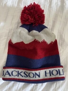❄️ Locale Jackson Hole Ski Resort Pom Beanie Hat | Warm + Luxe